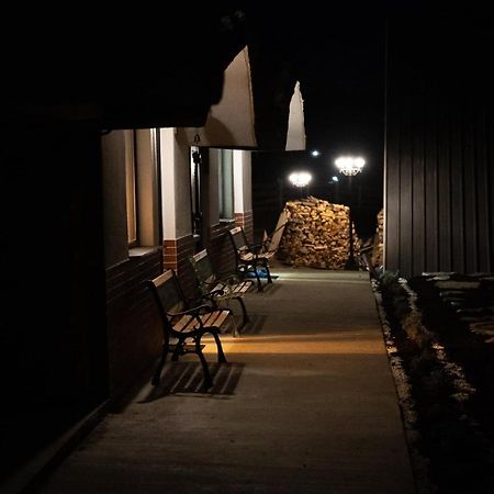 Resort Valea Tatarilor لاكو روسو المظهر الخارجي الصورة
