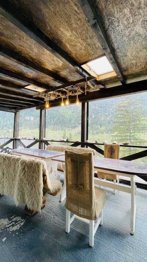 Resort Valea Tatarilor لاكو روسو المظهر الخارجي الصورة