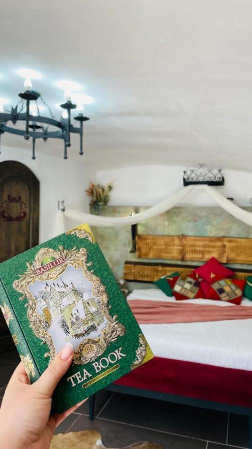 Resort Valea Tatarilor لاكو روسو المظهر الخارجي الصورة
